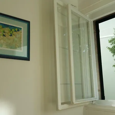 Dee&dee Apartment Split